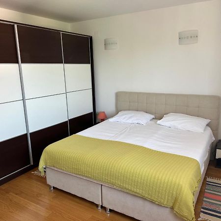 Apartments Hanna Ровин Екстериор снимка